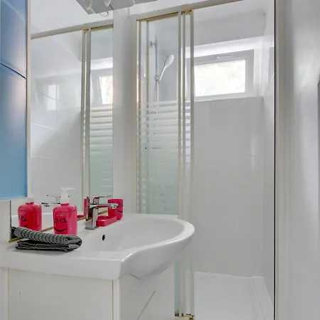 Chic Aux Portes De Paris Apartment *